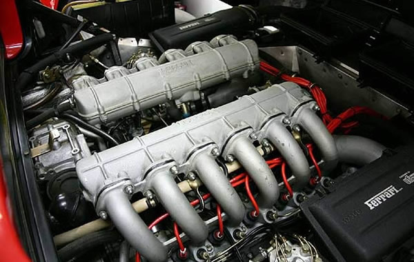 1983 フェラーリ 512BBi エンジン