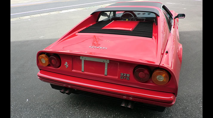 1991 フェラーリ F40 後方